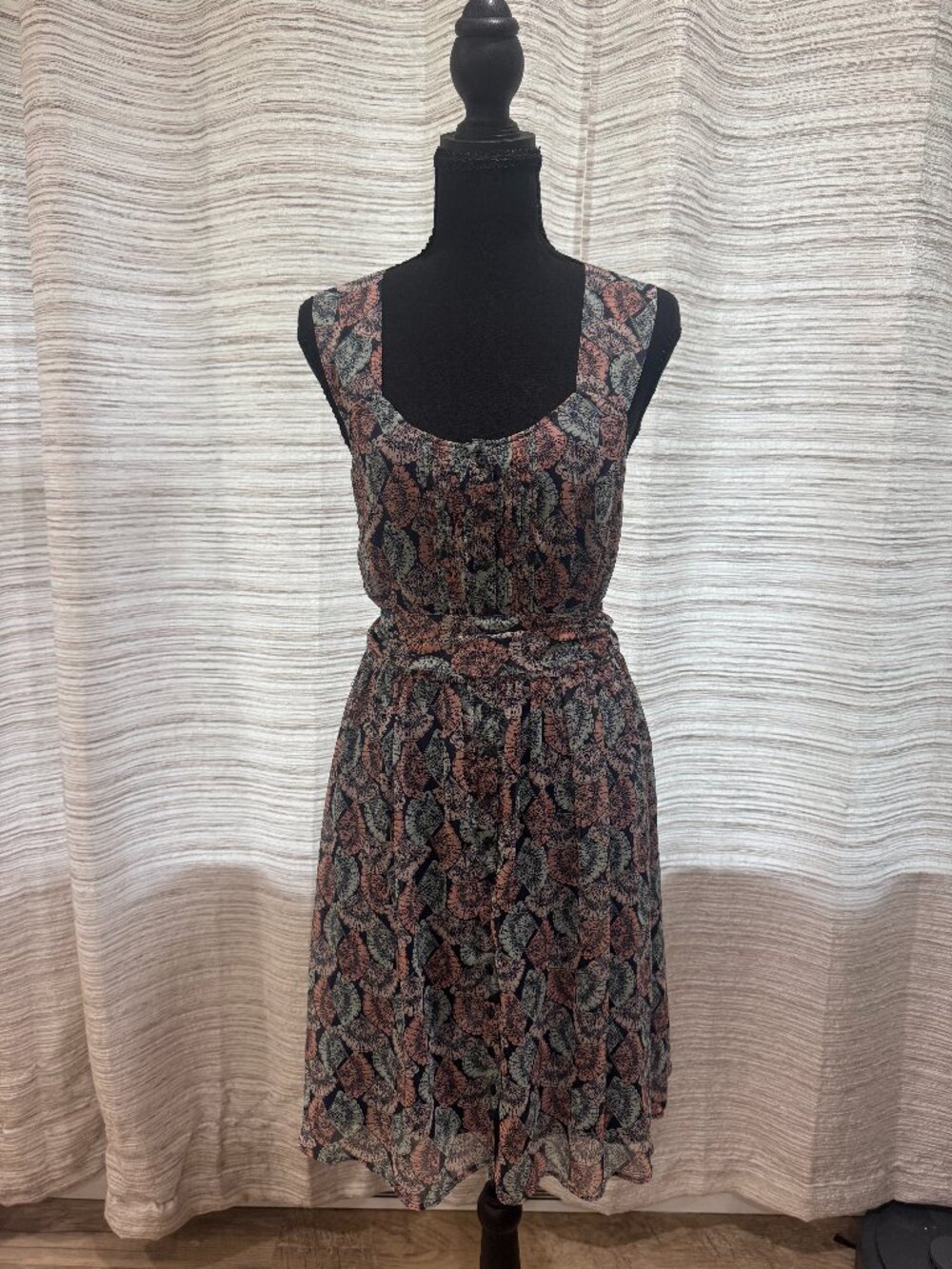 Lauren Conrad Sea Shell Dress Size 4